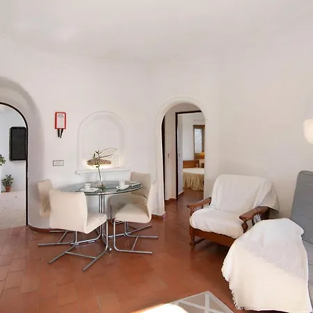 Apartment Mourisca